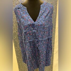 TORRID ⭐️ Blue and Pink Heart Top